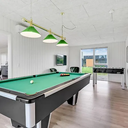 4 Bedroom Awesome In 度假居