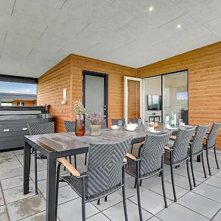 4 Bedroom Awesome In * Løgstrup