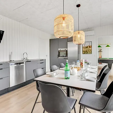 4 Bedroom Awesome In 度假居